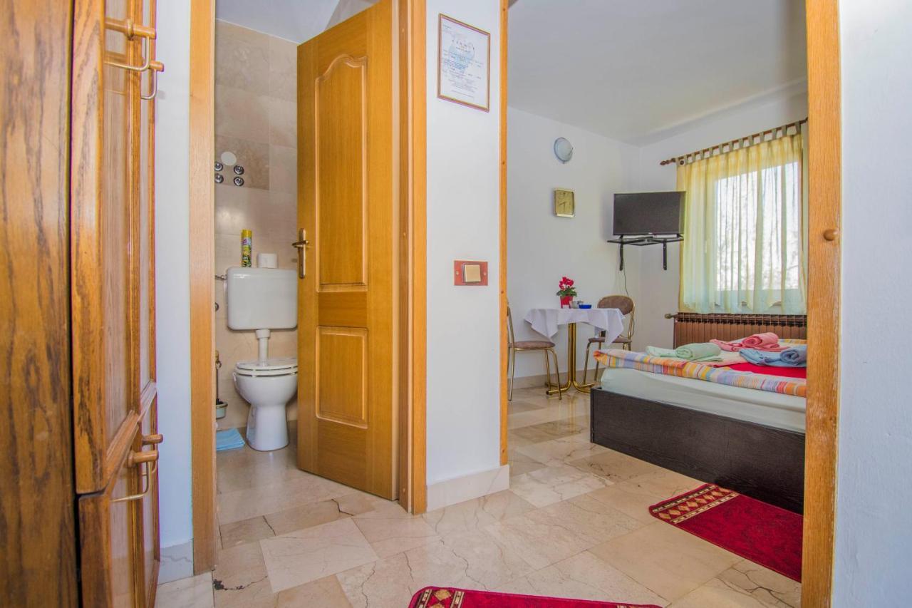 Apartments Grand & Plav In Krk Krk Town Exterior photo