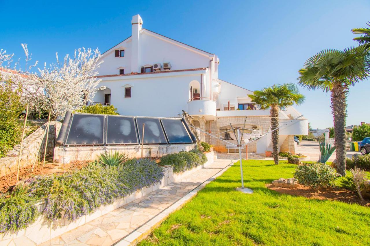 Apartments Grand & Plav In Krk Krk Town Exterior photo